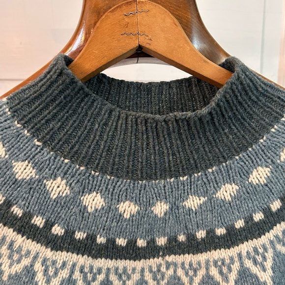 Lands End wool fair isle mock turtleneck sweater medium - Picture 3 of 9